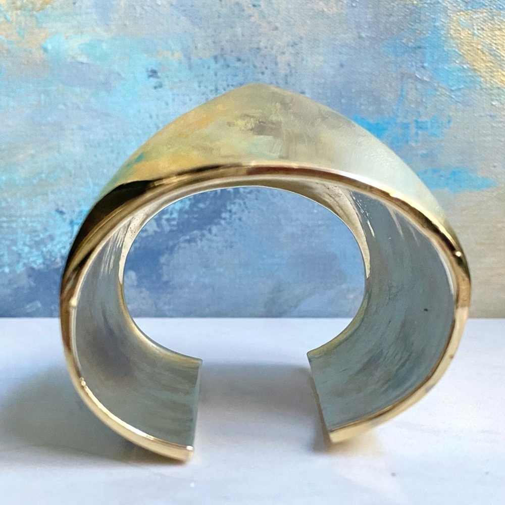 Vintage St. John 24K Gold Plated Wide Cuff Bracelet Architectural Pyramid 1980s - Picture 4 of 6